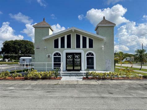 Beautiful church sanctuary for rent Your congregation will love this completely free standing church with plenty of parking. . 5001 sw 20th street